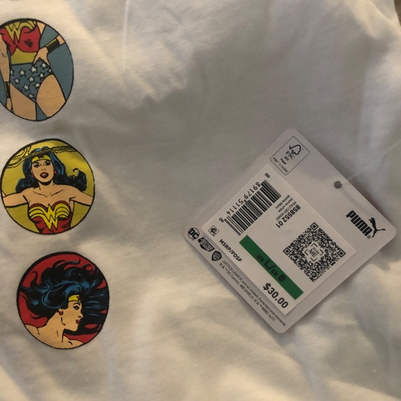 PUMA GIRLS MARVEL DC WONDER WOMAN TEE SHIRT - Picture 4 of 4